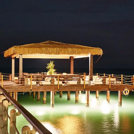 Semesteranläggning (resort) Gloria Serenity