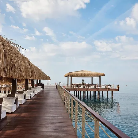 Gloria Serenity Semesteranläggning (resort)