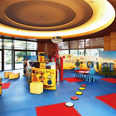 Üdülőközpont Gloria Serenity