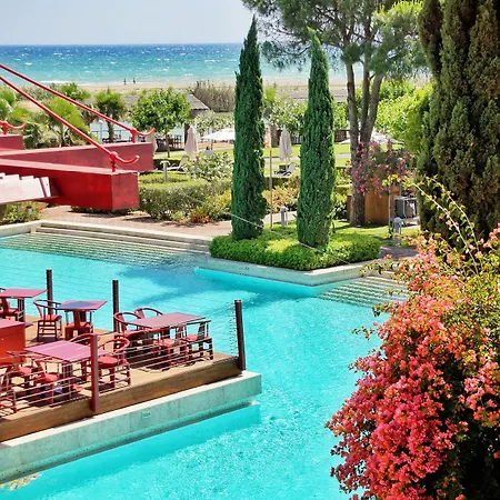 Semesteranläggning (resort) Gloria Serenity