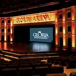 Gloria Serenity Μπέλεκ